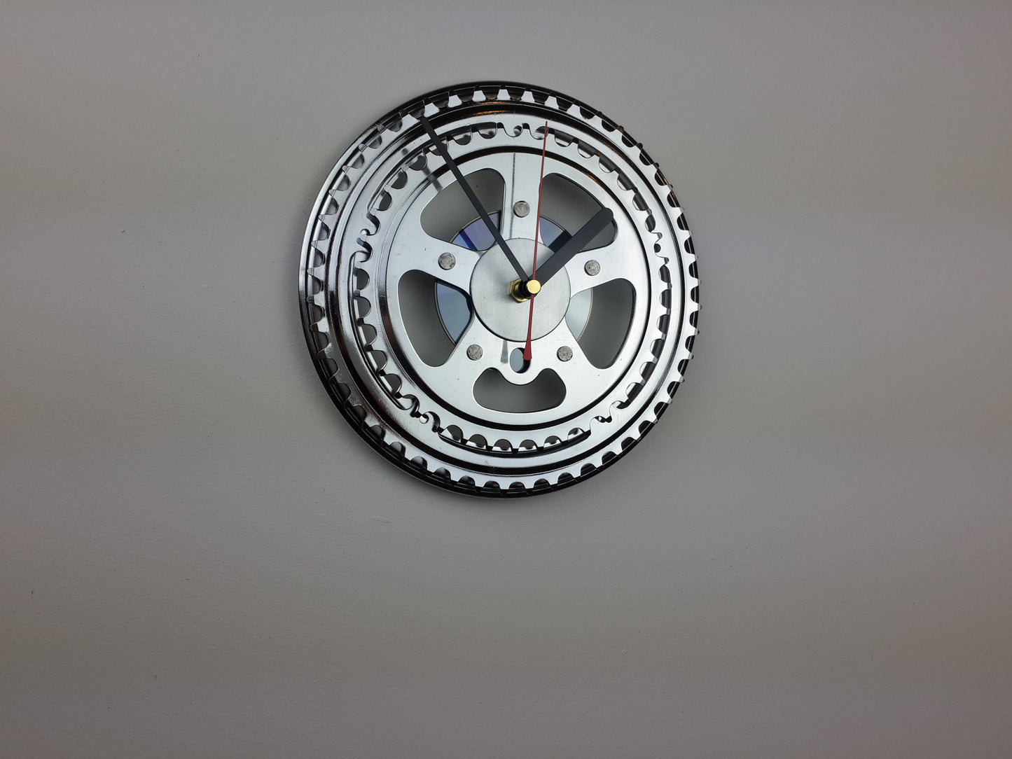Silver Chainwheel Bicycle Clock
